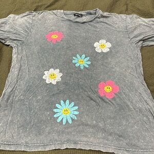 Women’s tee shirt